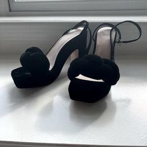 Loeffler Randall Fae Velvet Platform heels (black)